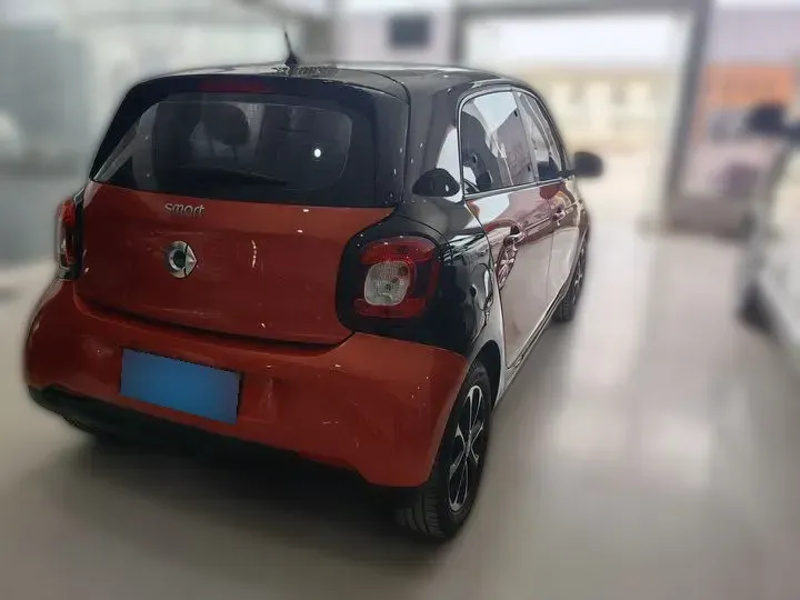 2016 Smart smart forfour 1.0L 71HP L3 6DCT,autocango,china used car exporter,china ev exporter,chinese used car exporter,chinese used ev exporter