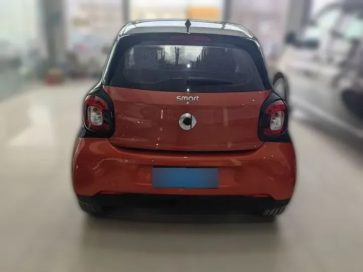2016 Smart smart forfour 1.0L 71HP L3 6DCT,autocango,china used car exporter,china ev exporter,chinese used car exporter,chinese used ev exporter