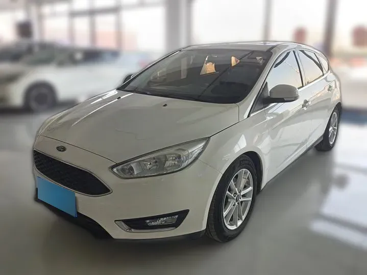 2015 Ford Focus 1.5T 181HP L4 6AT,autocango,china used car exporter,china ev exporter,chinese used car exporter,chinese used ev exporter