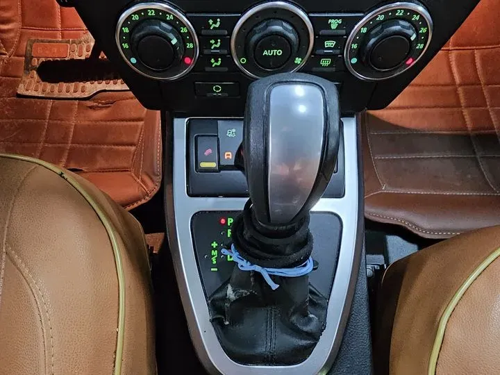 2011 Land Rover Freelander 2 2.2T 190HP L4 6AT,autocango,china used car exporter,china ev exporter,chinese used car exporter,chinese used ev exporter