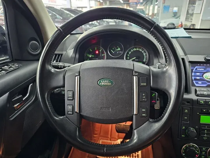 2011 Land Rover Freelander 2 2.2T 190HP L4 6AT,autocango,china used car exporter,china ev exporter,chinese used car exporter,chinese used ev exporter