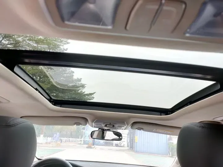 2017 Geely Emgrand GT 2.4L 162HP L4 6AT,autocango,china used car exporter,china ev exporter,chinese used car exporter,chinese used ev exporter