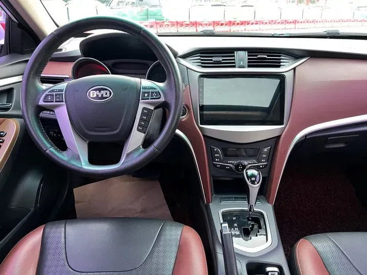 2014 BYD G5 1.5T 154HP L4 6DCT,autocango,china used car exporter,china ev exporter,chinese used car exporter,chinese used ev exporter