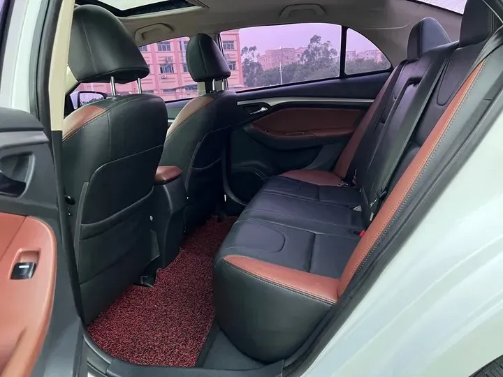 2014 BYD G5 1.5T 154HP L4 6DCT,autocango,china used car exporter,china ev exporter,chinese used car exporter,chinese used ev exporter