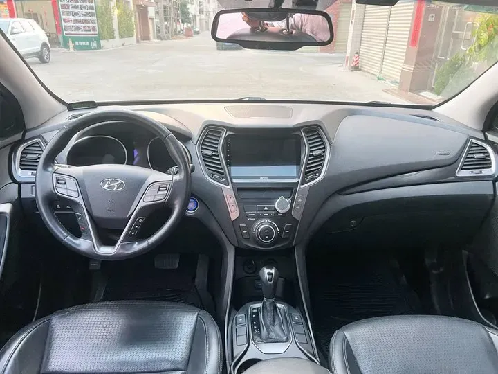 2013 Hyundai Grand SantaFe 3.0L 264HP V6 6AT,autocango,china used car exporter,china ev exporter,chinese used car exporter,chinese used ev exporter