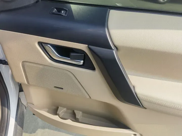 2013 Land Rover Freelander 2 2.0T 240HP L4 6AT,autocango,china used car exporter,china ev exporter,chinese used car exporter,chinese used ev exporter