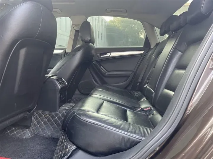 2015 Audi A4L 2.0T 224HP L4 7DCT,autocango,china used car exporter,china ev exporter,chinese used car exporter,chinese used ev exporter