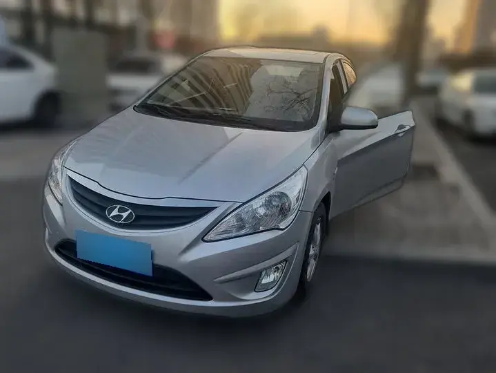 2010 Hyundai Reina 1.4L 107HP L4 4AT