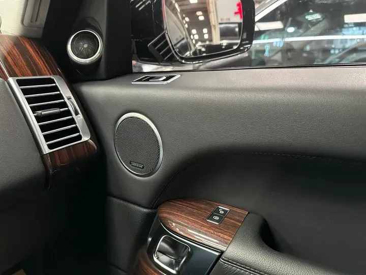 2020 Mansory Range Rover 3.0T 400HP L6 8AT,autocango,china used car exporter,china ev exporter,chinese used car exporter,chinese used ev exporter