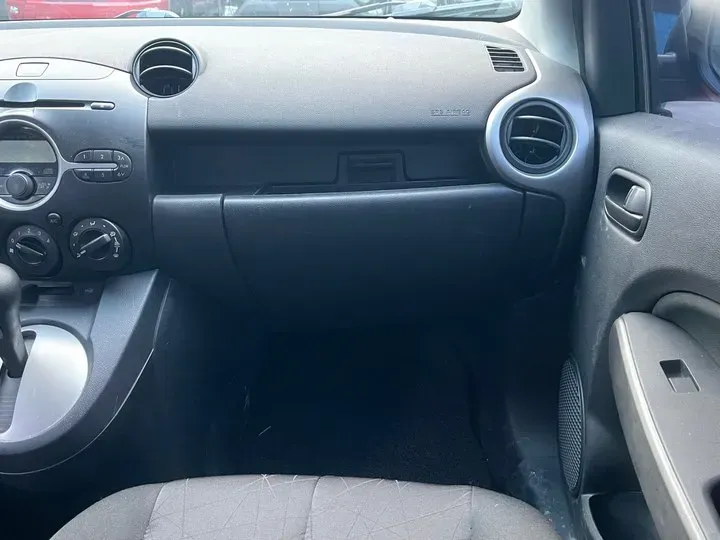 2012 Mazda 2 1.5L 103HP L4 4AT,autocango,china used car exporter,china ev exporter,chinese used car exporter,chinese used ev exporter