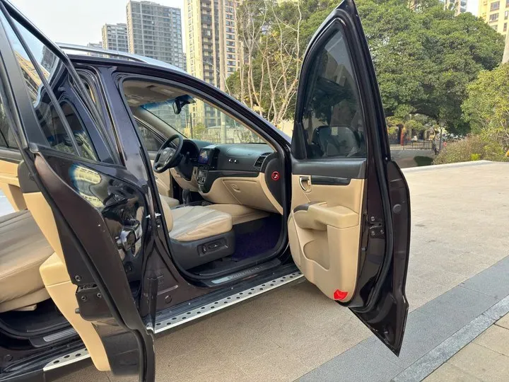 2010 Hyundai Santafe Classic 2.4L 174HP L4 6AT,autocango,china used car exporter,china ev exporter,chinese used car exporter,chinese used ev exporter