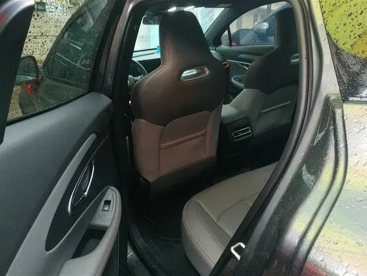 2022 ChangAn UNI-T 1.5T 188HP L4 7DCT,autocango,china used car exporter,china ev exporter,chinese used car exporter,chinese used ev exporter