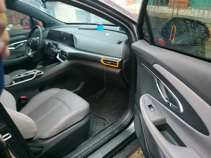 2022 ChangAn UNI-T 1.5T 188HP L4 7DCT,autocango,china used car exporter,china ev exporter,chinese used car exporter,chinese used ev exporter