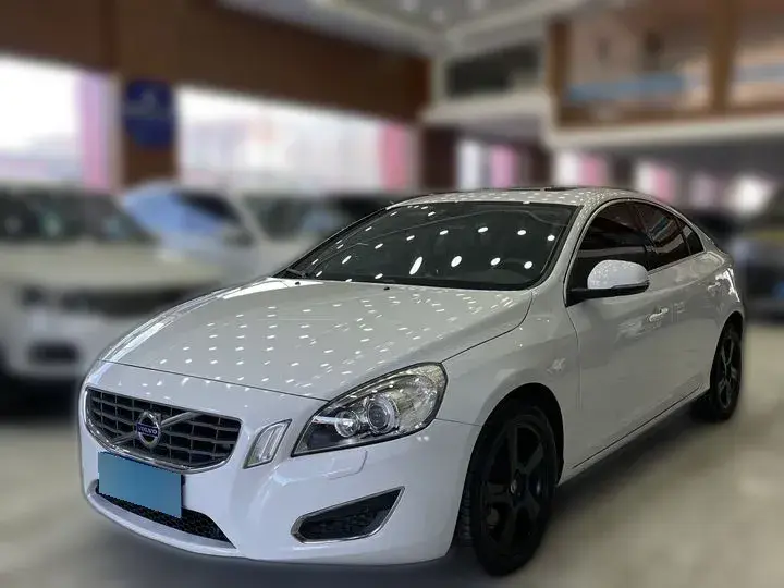 2013 Volvo S60 2.0T 214HP L5 6AT