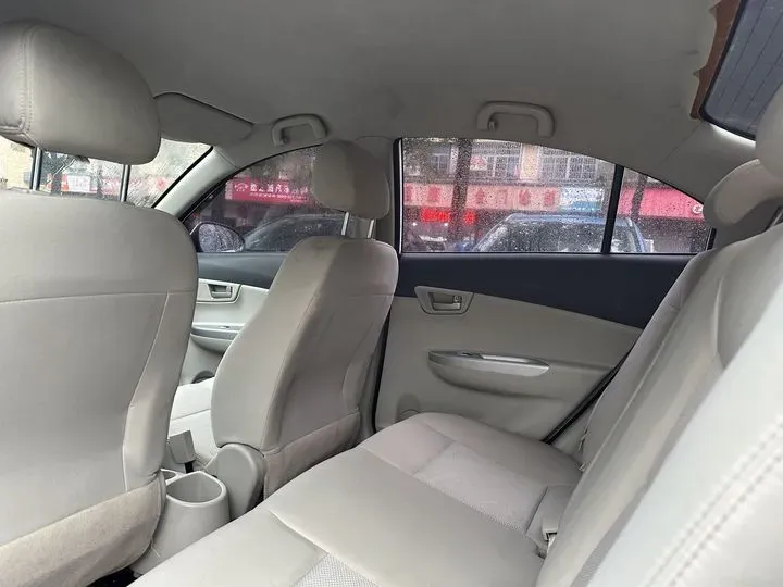 2012 ChangAn Alsvin V5 1.5L 114HP L4 5MT,autocango,china used car exporter,china ev exporter,chinese used car exporter,chinese used ev exporter