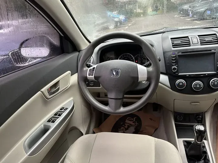 2012 ChangAn Alsvin V5 1.5L 114HP L4 5MT,autocango,china used car exporter,china ev exporter,chinese used car exporter,chinese used ev exporter