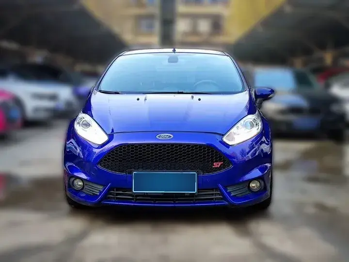 2013 Ford Fiesta 1.6T 182HP L4 6MT