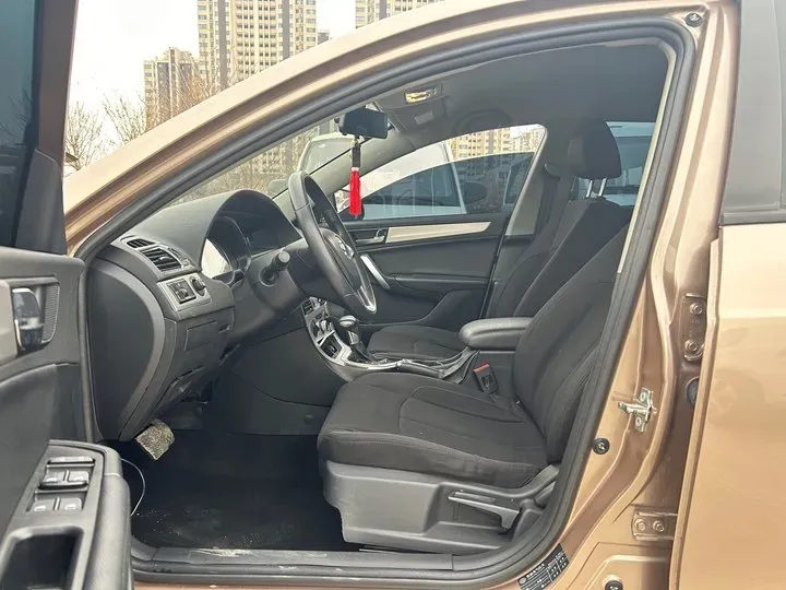 2017 Brilliance Auto H530 1.6L 118HP L4 5AT,autocango,china used car exporter,china ev exporter,chinese used car exporter,chinese used ev exporter