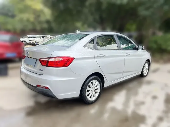 2016 ChangAn Alsvin V7 1.6L 124HP L4 5MT,autocango,china used car exporter,china ev exporter,chinese used car exporter,chinese used ev exporter