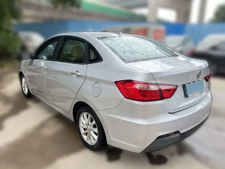 2016 ChangAn Alsvin V7 1.6L 124HP L4 5MT,autocango,china used car exporter,china ev exporter,chinese used car exporter,chinese used ev exporter