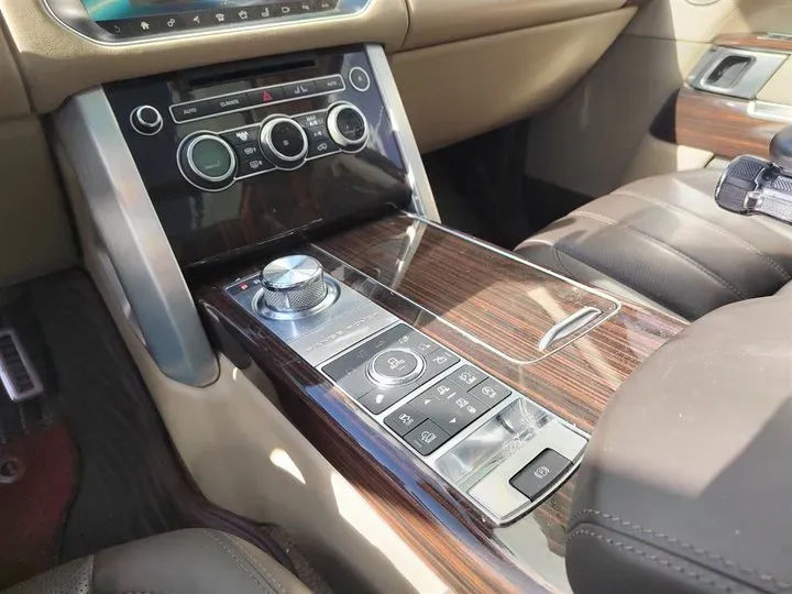 2020 Mansory Range Rover 3.0T 400HP L6 8AT,autocango,china used car exporter,china ev exporter,chinese used car exporter,chinese used ev exporter