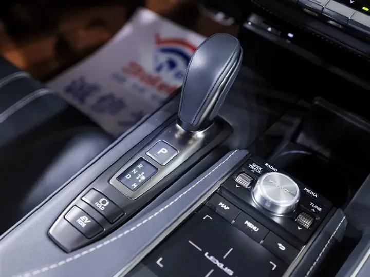 2020 Lexus LC 3.5L 299HP V6 E-CVT Hybrid 1.1KWH,autocango,china used car exporter,china ev exporter,chinese used car exporter,chinese used ev exporter