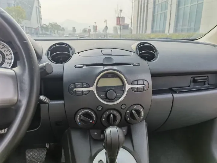 2011 Mazda 2 1.5L 103HP L4 4AT,autocango,china used car exporter,china ev exporter,chinese used car exporter,chinese used ev exporter