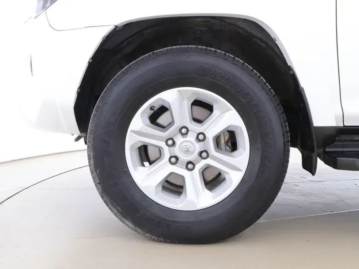 2022 Toyota 4Runner 4.0L 273HP V6 5AT,autocango,china used car exporter,china ev exporter,chinese used car exporter,chinese used ev exporter