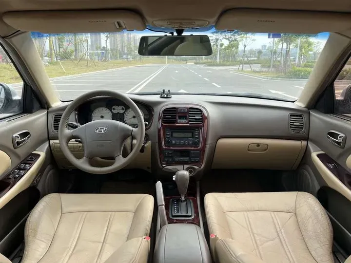 2009 Hyundai MoInca 2.0L 137HP L4 4AT,autocango,china used car exporter,china ev exporter,chinese used car exporter,chinese used ev exporter