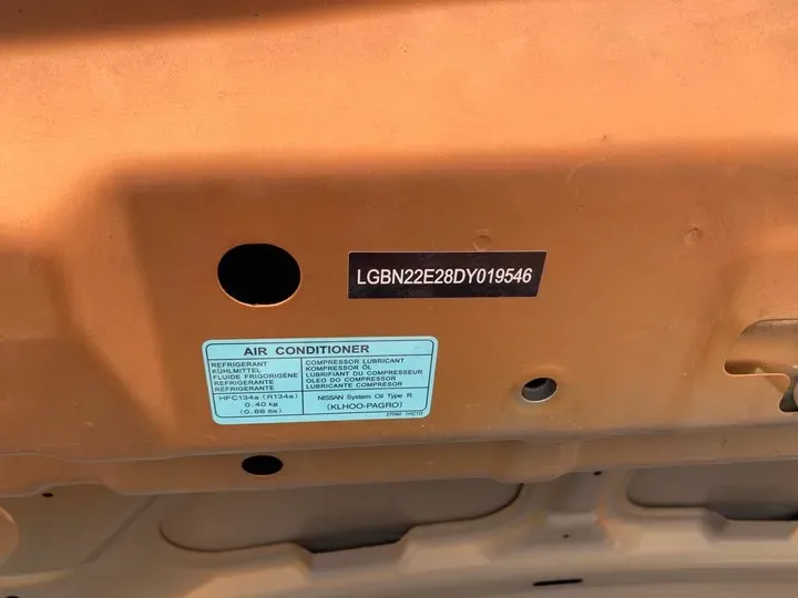 2010 Nissan March 1.5L 107HP L4 5MT,autocango,china used car exporter,china ev exporter,chinese used car exporter,chinese used ev exporter