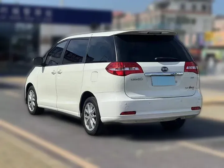 2015 BYD M6 2.4L 167HP L4 6DCT,autocango,china used car exporter,china ev exporter,chinese used car exporter,chinese used ev exporter
