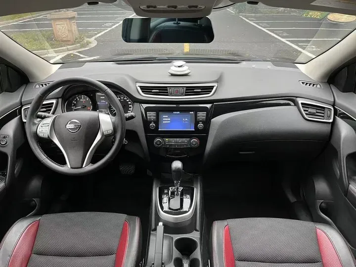 2017 Nissan Qashqai 2.0L 150HP L4 CVT,autocango,china used car exporter,china ev exporter,chinese used car exporter,chinese used ev exporter