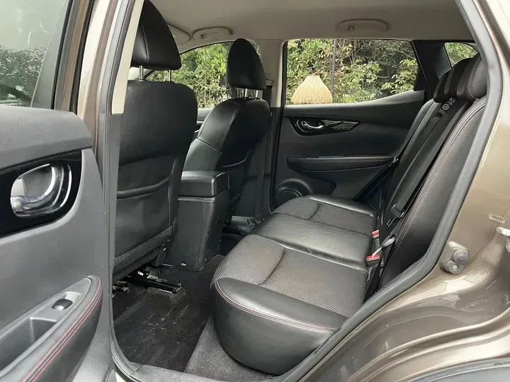 2017 Nissan Qashqai 2.0L 150HP L4 CVT,autocango,china used car exporter,china ev exporter,chinese used car exporter,chinese used ev exporter