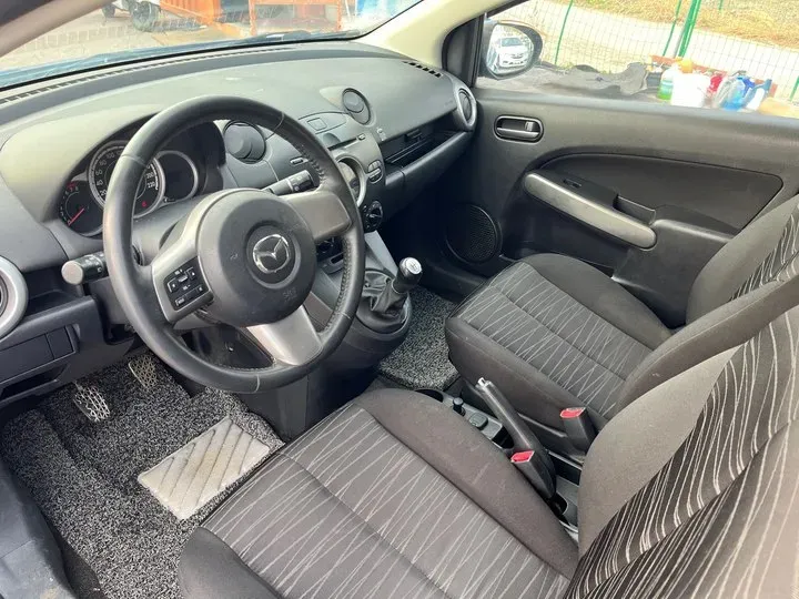 2011 Mazda 2 1.5L 103HP L4 5MT,autocango,china used car exporter,china ev exporter,chinese used car exporter,chinese used ev exporter