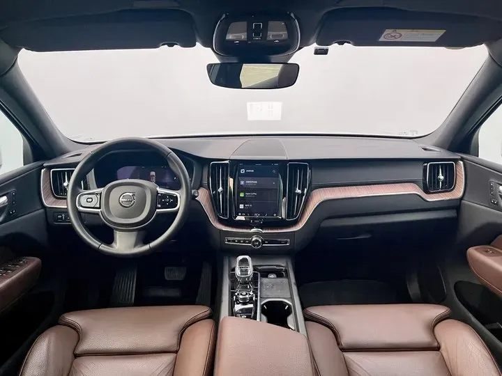 2022 Volvo XC60 2.0T 303HP L4 8AT PHEV 11.6KWH,autocango,china used car exporter,china ev exporter,chinese used car exporter,chinese used ev exporter