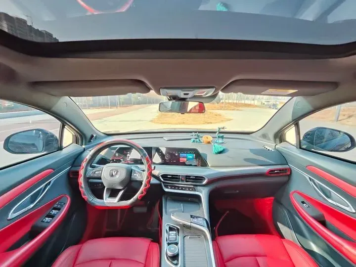 2020 ChangAn UNI-T 1.5T 180HP L4 7DCT,autocango,china used car exporter,china ev exporter,chinese used car exporter,chinese used ev exporter