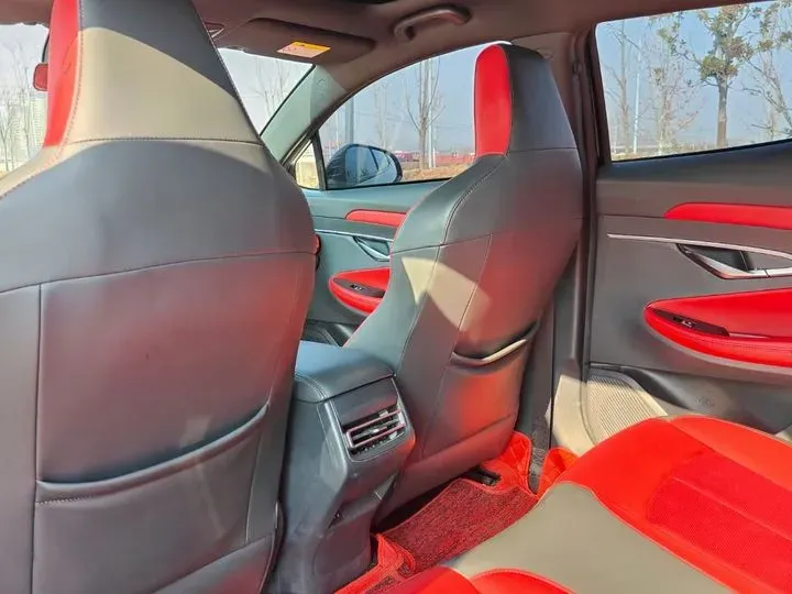 2020 ChangAn UNI-T 1.5T 180HP L4 7DCT,autocango,china used car exporter,china ev exporter,chinese used car exporter,chinese used ev exporter