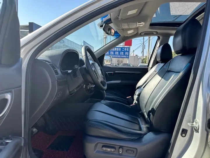 2010 Hyundai Santafe Classic 2.4L 174HP L4 6AT,autocango,china used car exporter,china ev exporter,chinese used car exporter,chinese used ev exporter