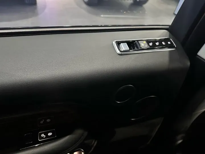 2020 Mansory Range Rover 3.0T 400HP L6 8AT,autocango,china used car exporter,china ev exporter,chinese used car exporter,chinese used ev exporter