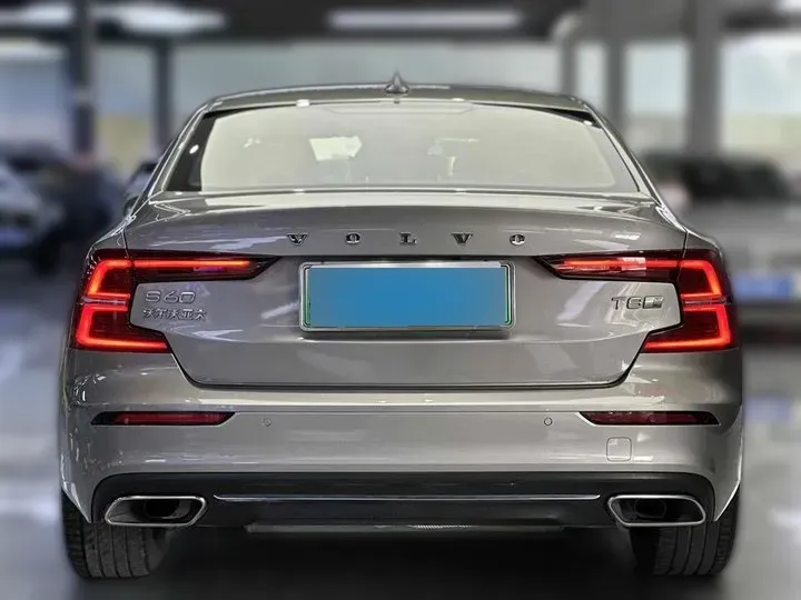2020 Volvo S60 2.0T 303HP L4 8AT PHEV 11.6KWH,autocango,china used car exporter,china ev exporter,chinese used car exporter,chinese used ev exporter