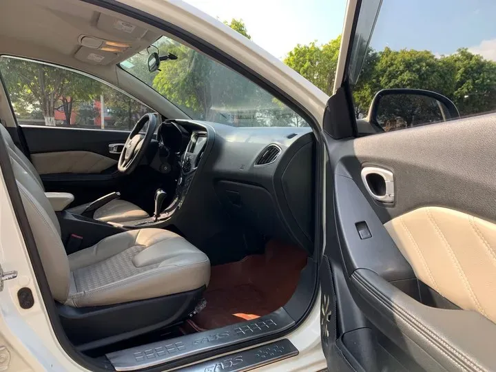 2014 GAC Trumpchi GA3S 1.6L 122HP L4 4AT,autocango,china used car exporter,china ev exporter,chinese used car exporter,chinese used ev exporter