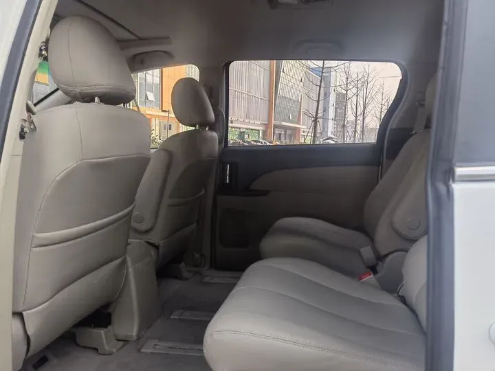 2013 BYD M6 2.0L 140HP L4 5MT,autocango,china used car exporter,china ev exporter,chinese used car exporter,chinese used ev exporter