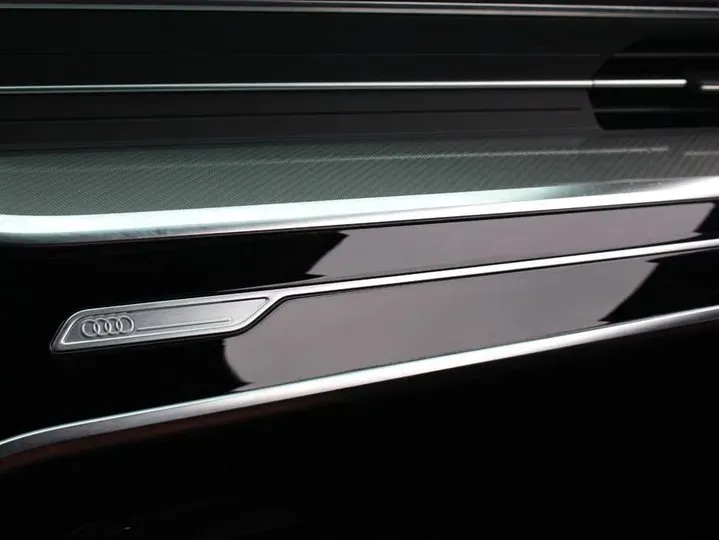 2021 Audi A6L 2.0T 224HP L4 7DCT,autocango,china used car exporter,china ev exporter,chinese used car exporter,chinese used ev exporter