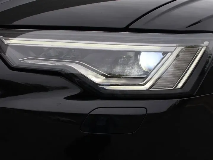 2021 Audi A6L 2.0T 224HP L4 7DCT,autocango,china used car exporter,china ev exporter,chinese used car exporter,chinese used ev exporter