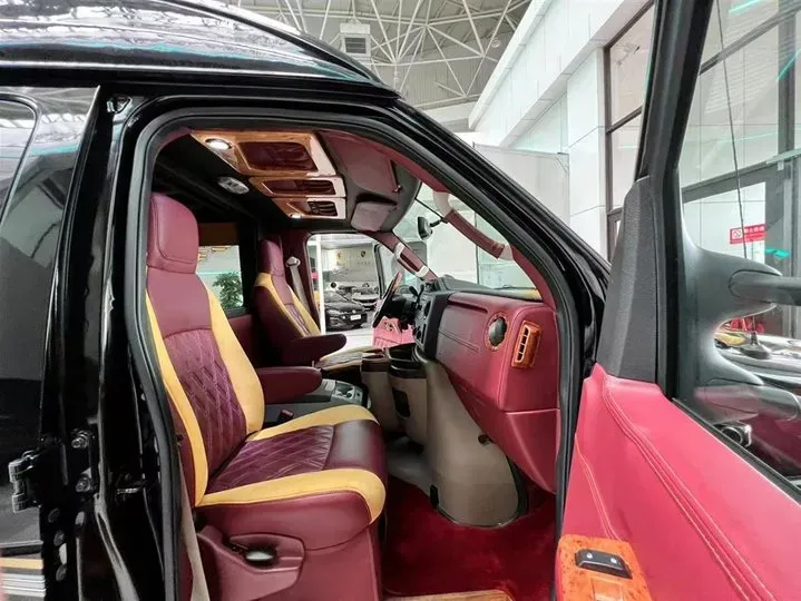 2011 Ford E350 5.4L 258HP V8 5AT,autocango,china used car exporter,china ev exporter,chinese used car exporter,chinese used ev exporter