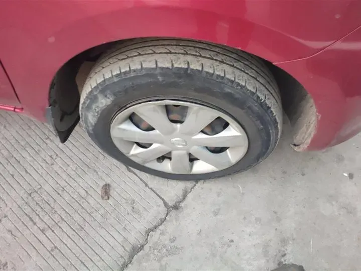 2010 Nissan March 1.5L 107HP L4 5MT,autocango,china used car exporter,china ev exporter,chinese used car exporter,chinese used ev exporter