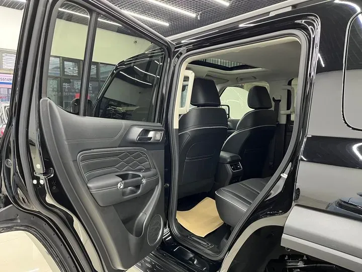 2021 Tank 300 2.0T 227HP L4 8AT,autocango,china used car exporter,china ev exporter,chinese used car exporter,chinese used ev exporter