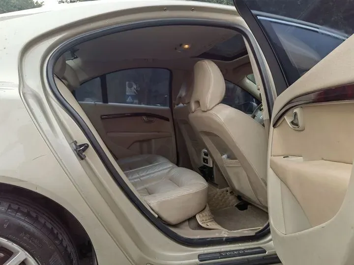 2006 Volvo S80 3.2L 238HP L6 6AT,autocango,china used car exporter,china ev exporter,chinese used car exporter,chinese used ev exporter