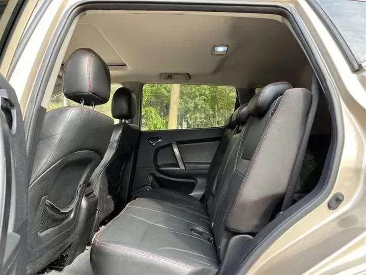 2013 Geely SX7 2.0L 141HP L4 6AT,autocango,china used car exporter,china ev exporter,chinese used car exporter,chinese used ev exporter