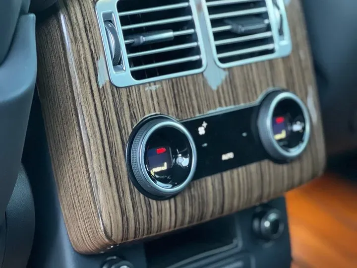 2020 Mansory Range Rover 3.0T 400HP L6 8AT,autocango,china used car exporter,china ev exporter,chinese used car exporter,chinese used ev exporter